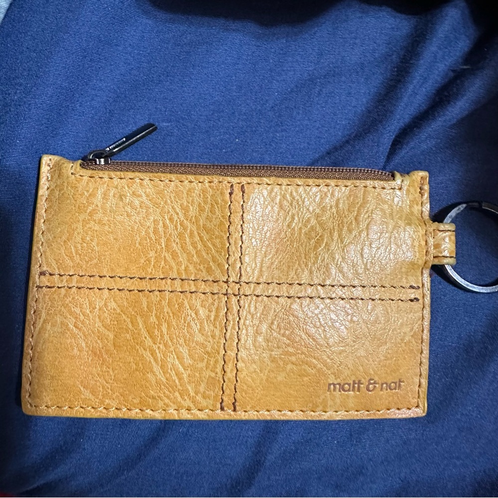 Matt & Nat zippered coin purse with keyring